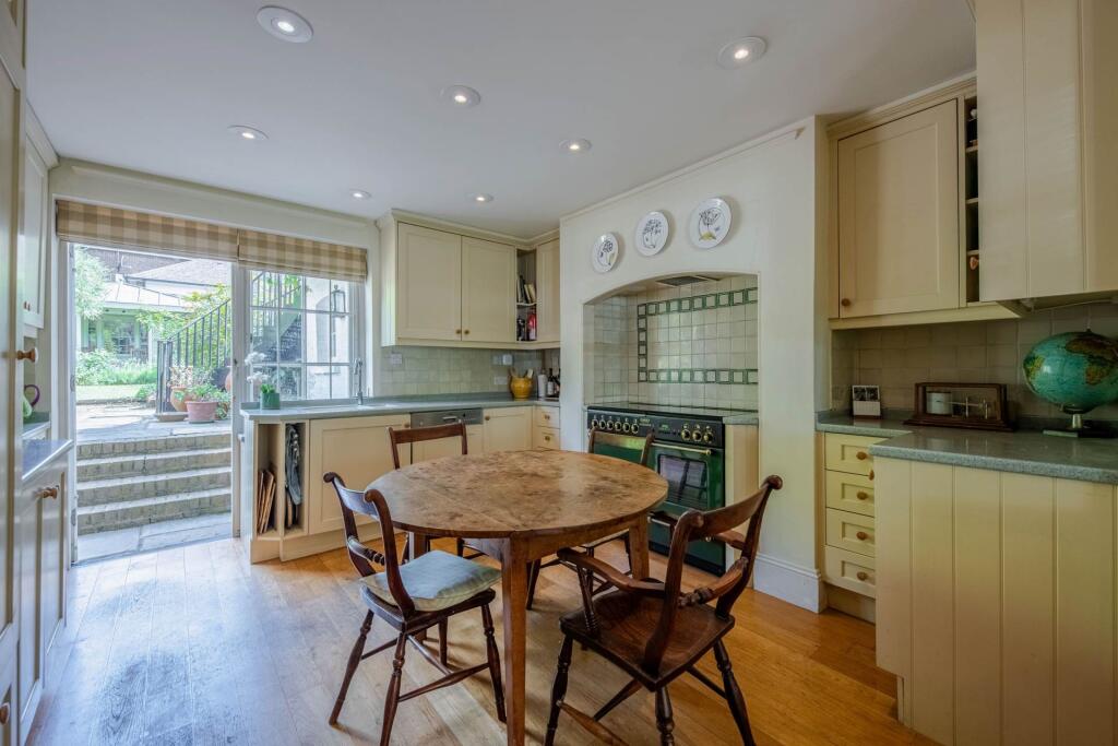 Addison Avenue, Holland Park - View 6