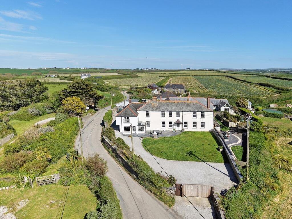 House in Plymouth - View 3