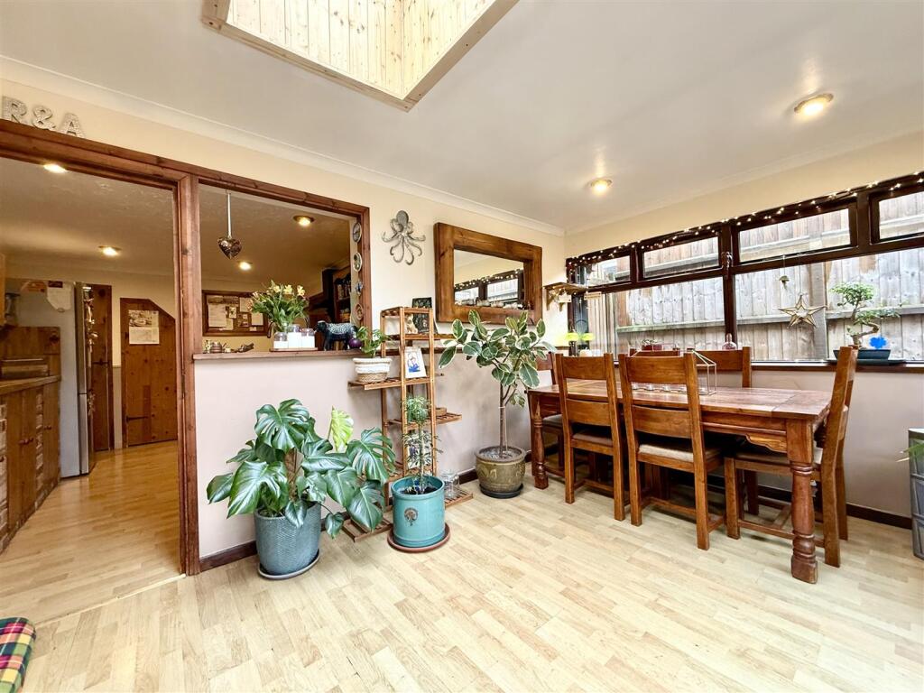 Oxley Close, Shepshed, Loughborough photo 4