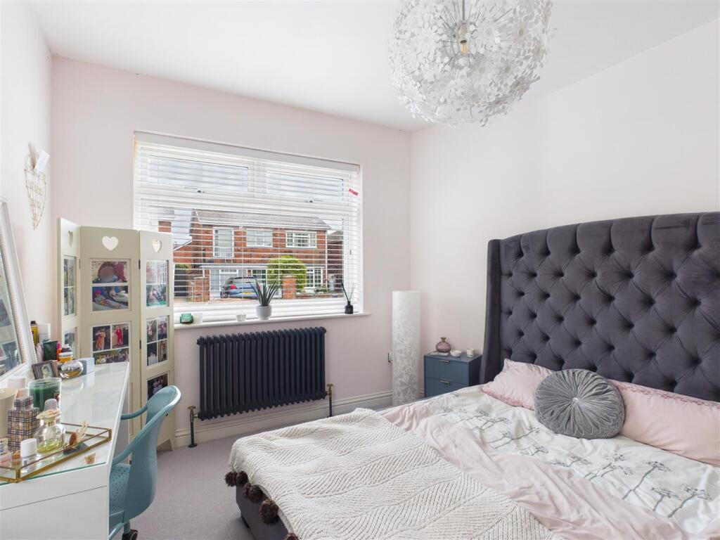 House in Stevenage - More