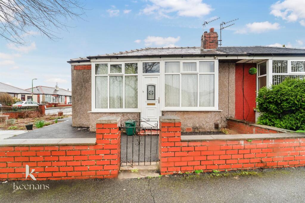 2-bed semi-detached on Rugby Avenue, Accrington, £140,000
