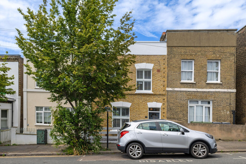 Main image of property: Birkbeck Hill, London, SE21