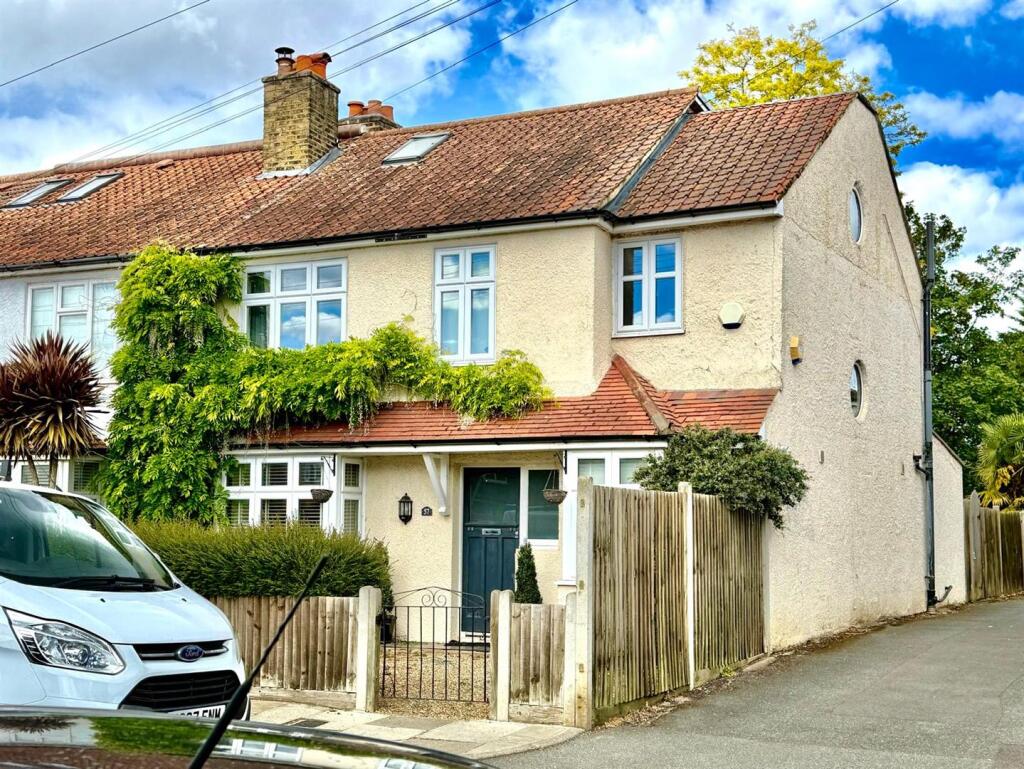 Main image of property: Lock Road, Richmond