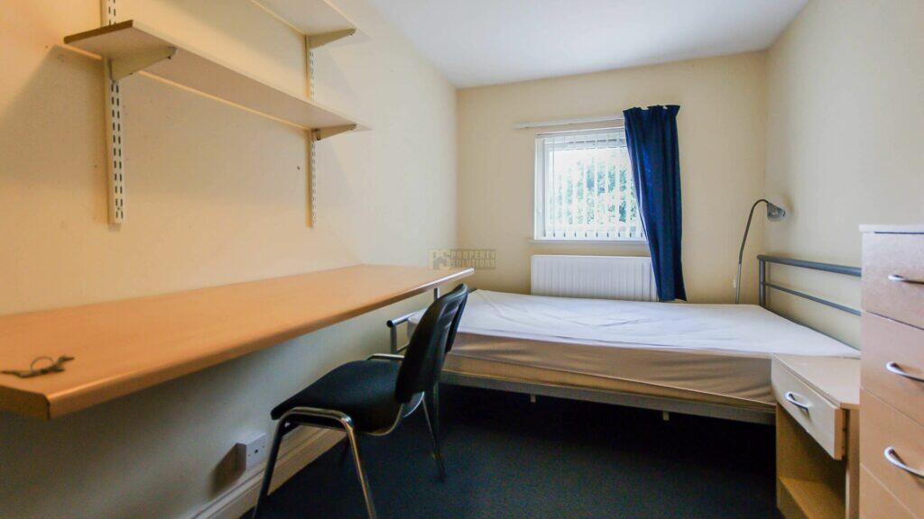 6 bedroom terraced house for rent