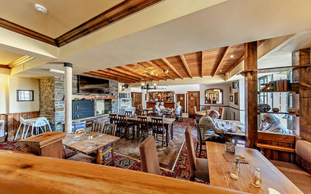 8699410-interior04-800.jpg