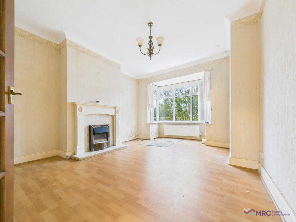 House in Hull - View 2