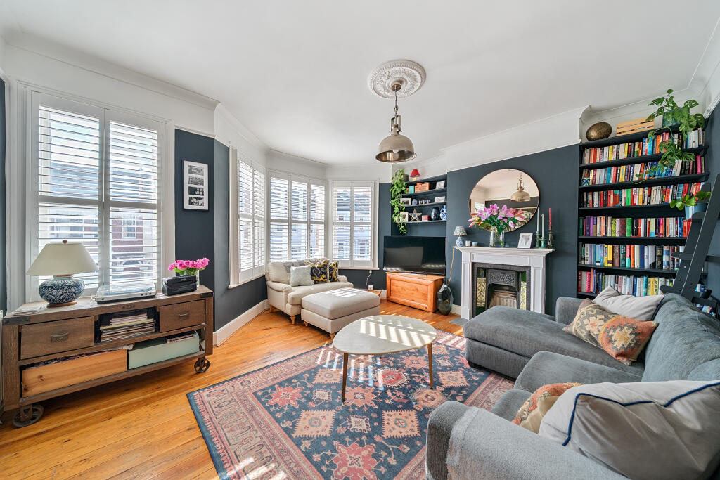 Main image of property: Rathcoole Avenue, London, N8