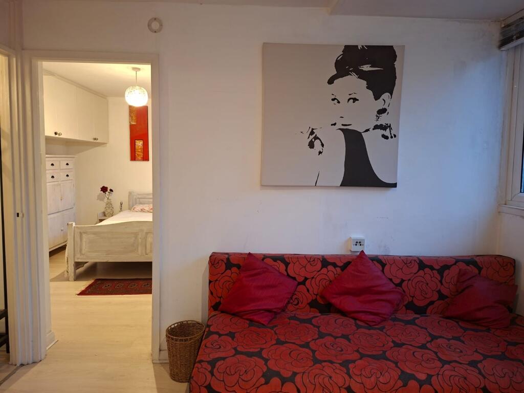 Main image of property: Tregunter Road, London