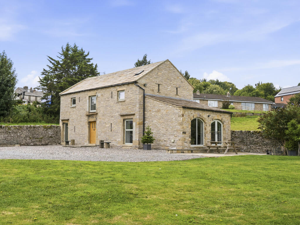 Dog Hill Barn, Middleham - More