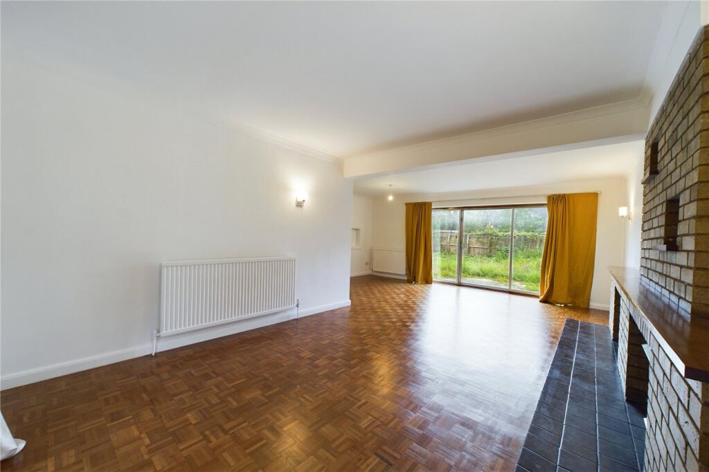 Main image of property: Horse & Gate Street, Fen Drayton, Cambridge, Cambridgeshire, CB24