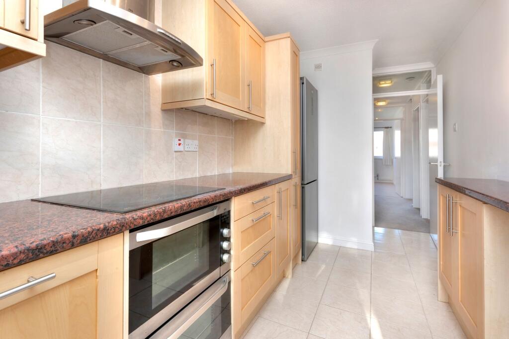 Apartment in Hove, Brighton and Hove - View 5