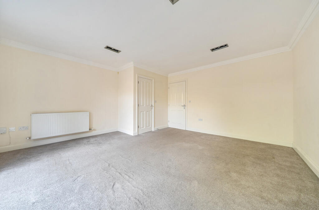 House in Hart, Elvetham Heath - View 4