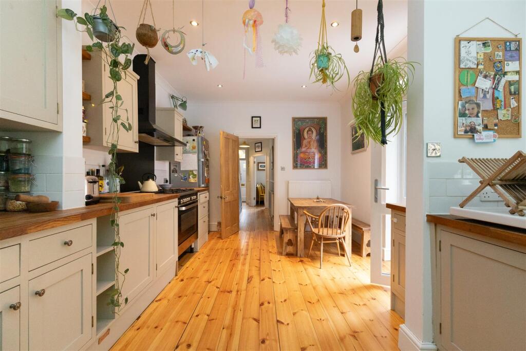 House in Tonbridge - View 5