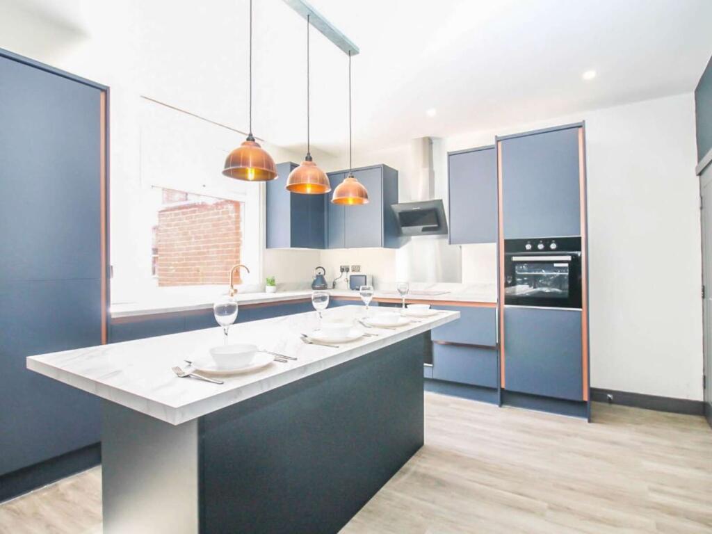 Main image of property: Springfield Mount