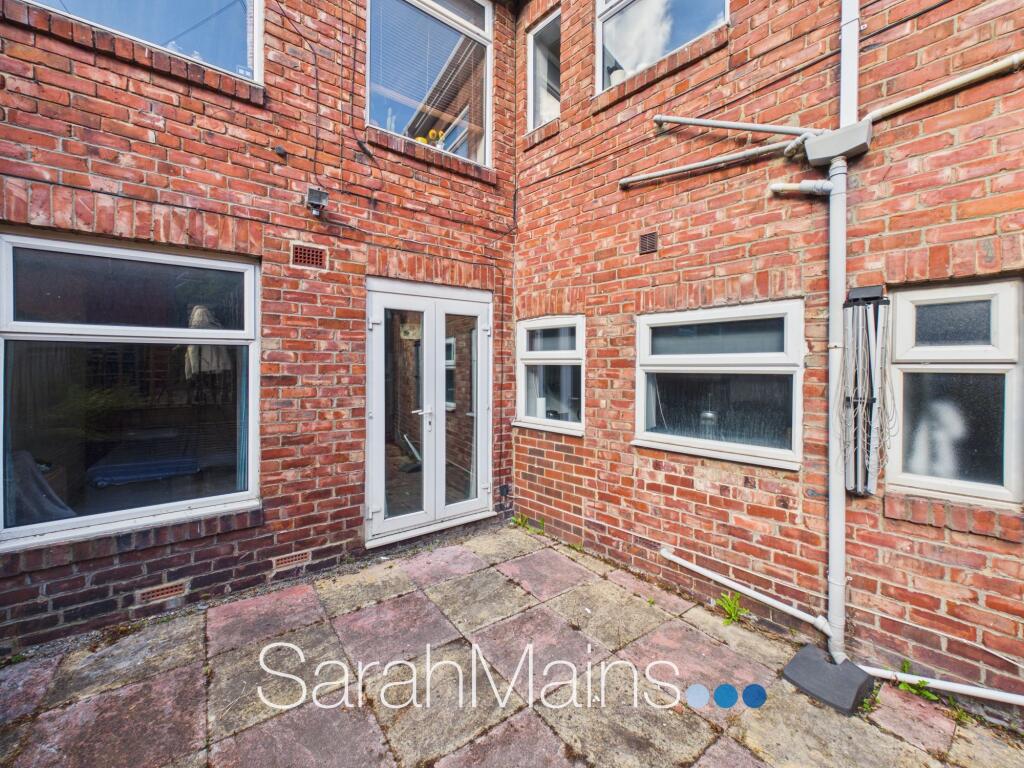 Apartment in Newcastle upon Tyne - View 4