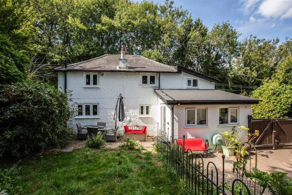 Main image of property: Cherry Gardens Hill, Groombridge, TN3 9NY