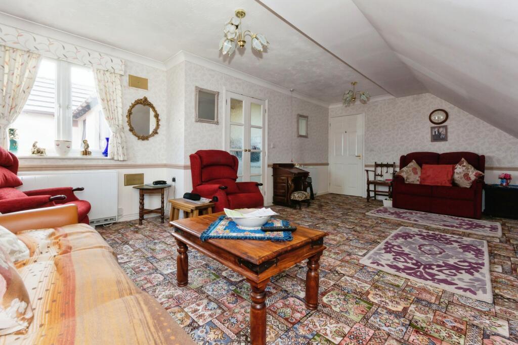 Apartment in Birmingham, West Midlands - More