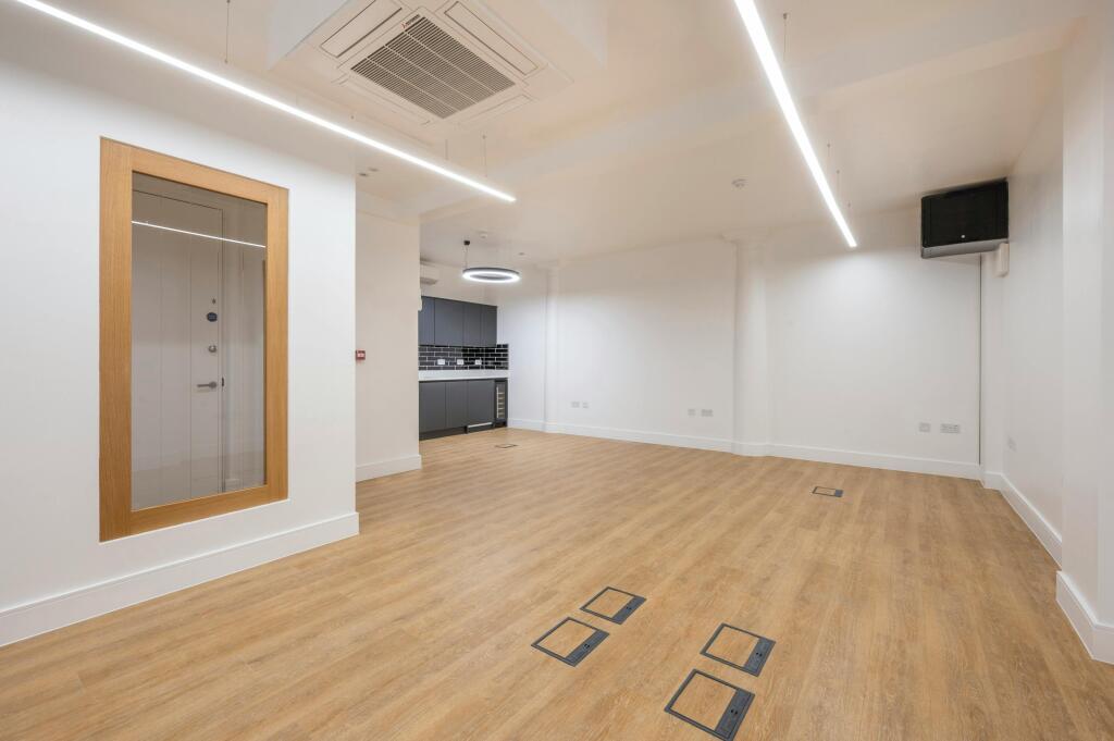 hall 3.jpg