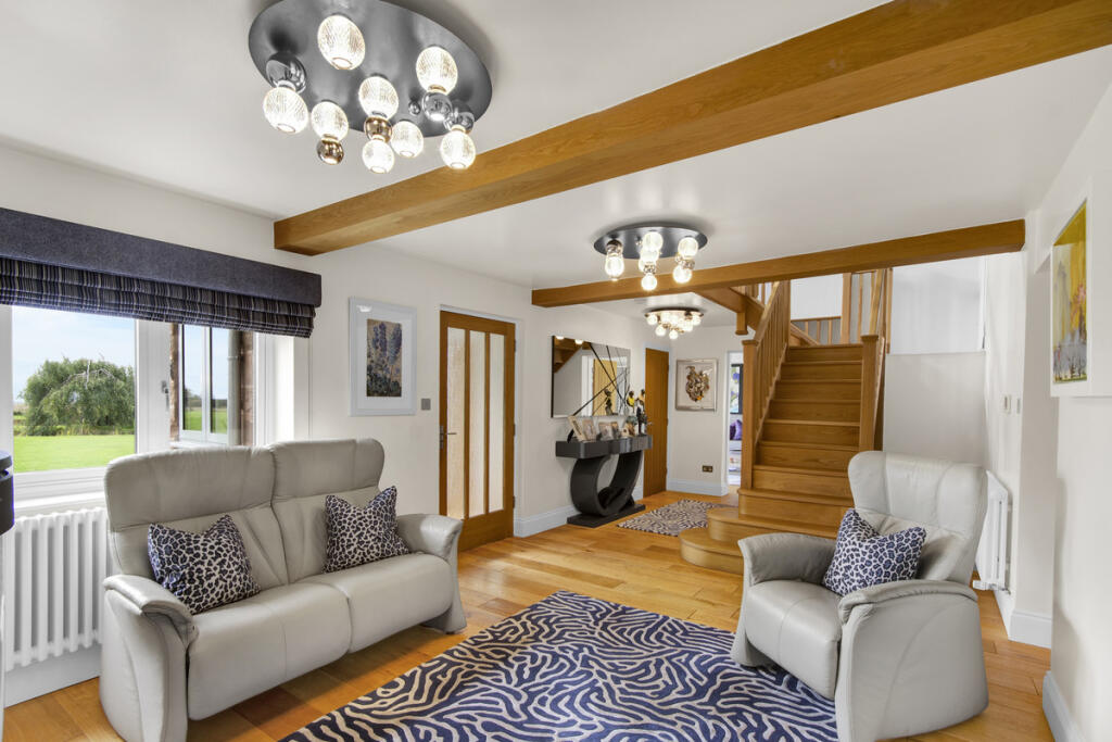House in Bromsgrove, Bentley Pauncefoot CP - More