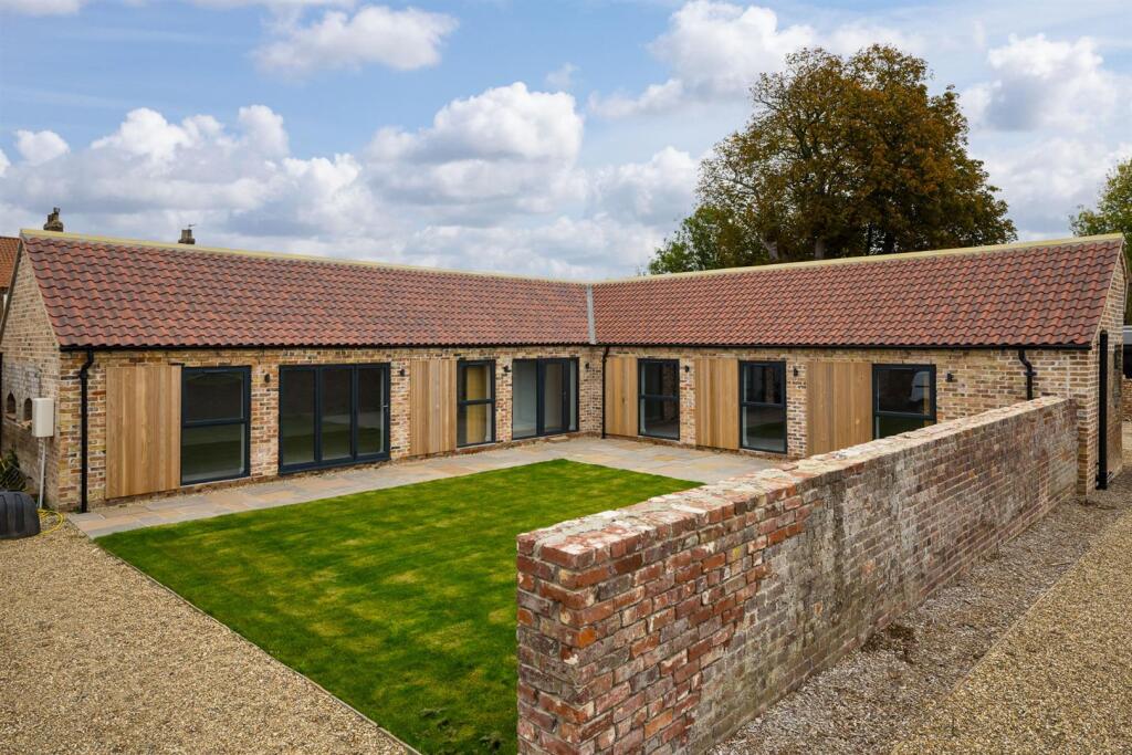 3-bed house on Corner Cottage, Conyers Fold, Harpham, £485,000
