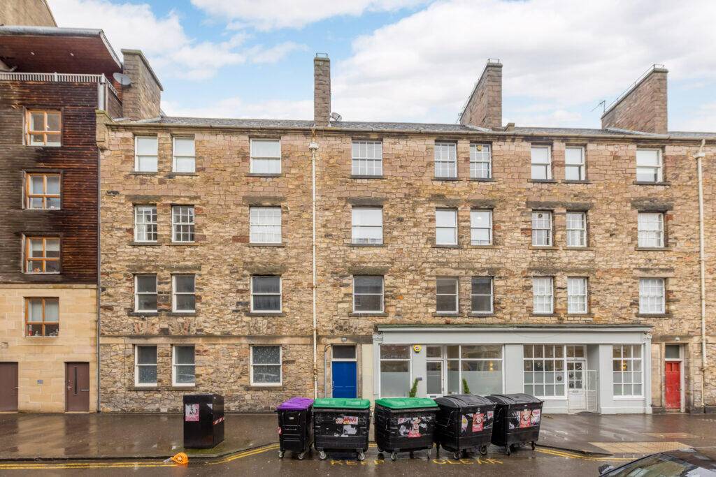 Main image of property: 52/3 East Crosscauseway, Newington, EH8 9HD