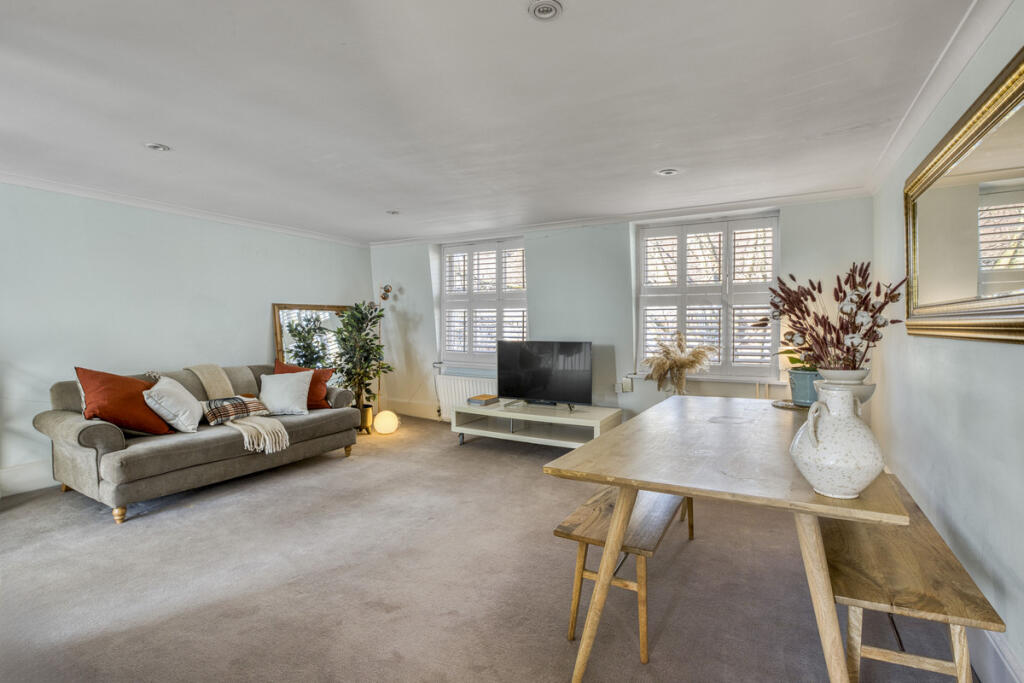 Main image of property: Barnsbury Road, London, N1