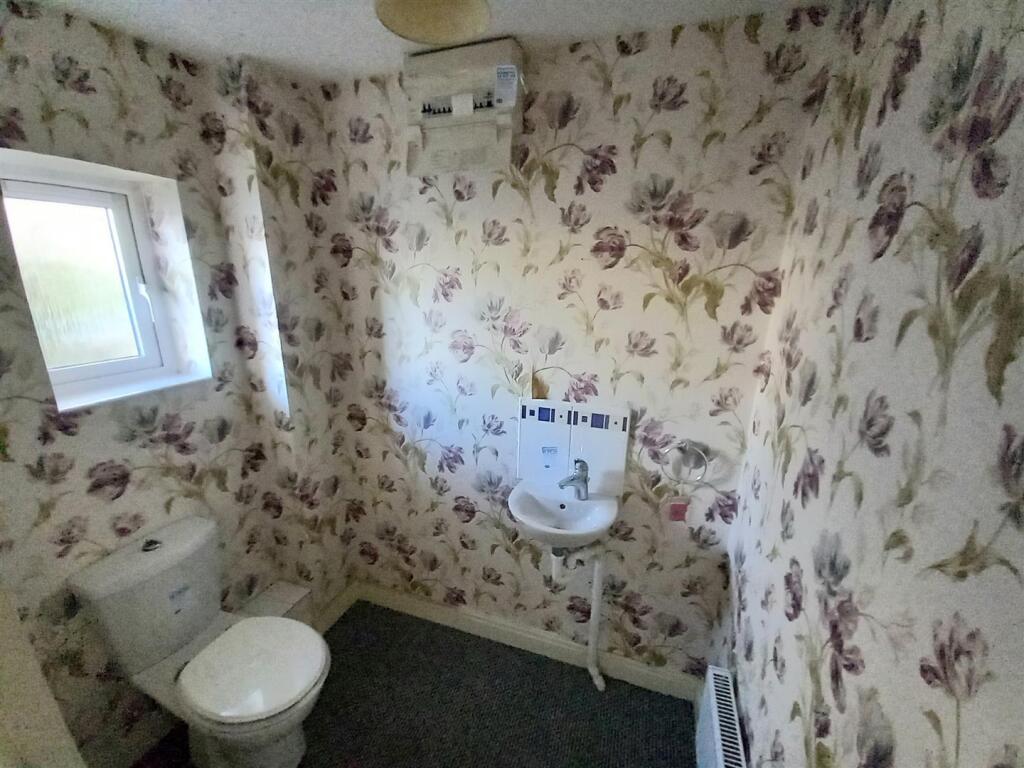 5, Pollards Place, Bideford photo 3