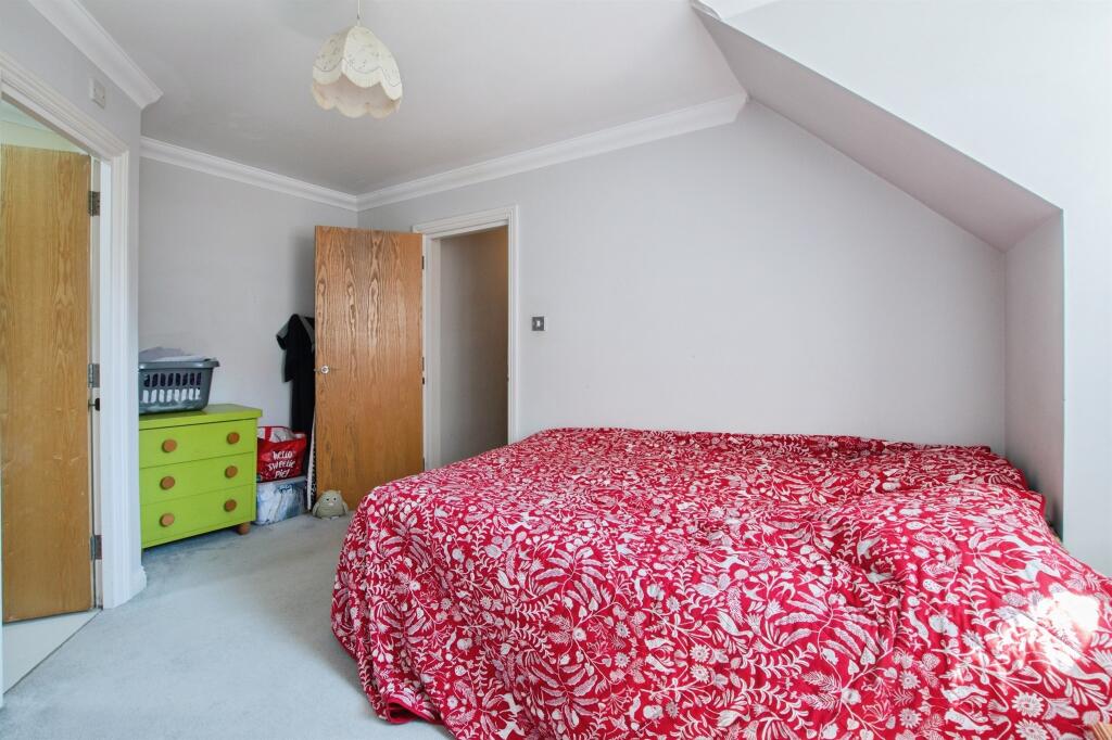 Apartment in Bournemouth - More