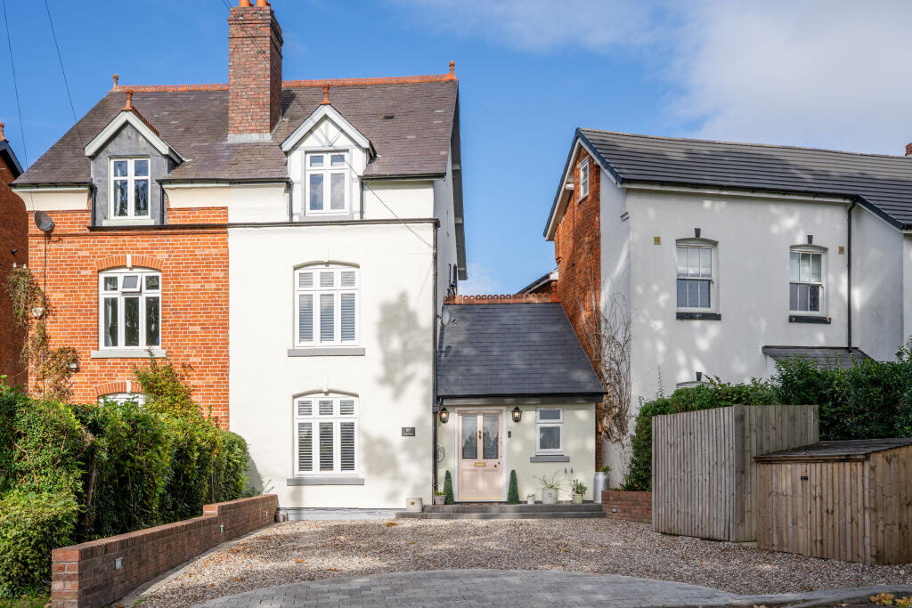 Main image of property: Chessetts Wood Road, Lapworth, Warwickshire
