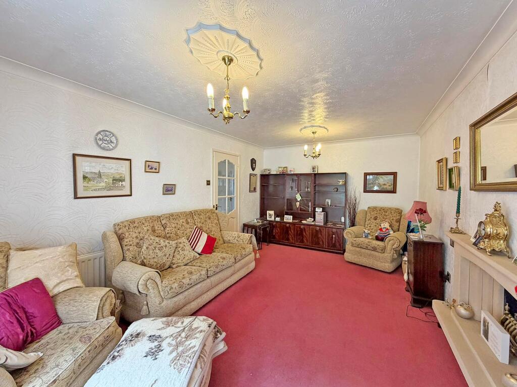 House in South Staffordshire, Brewood and Coven - More