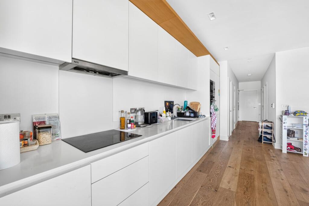 Apartment in London - View 3