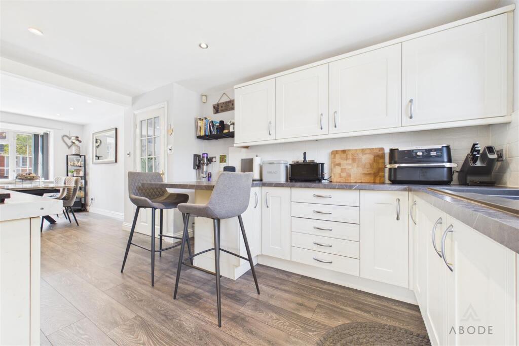 House in Stoke-on-Trent - More