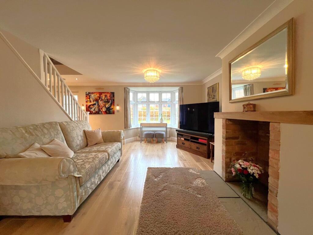 Westfield Avenue, Brockworth, GL3 photo 2