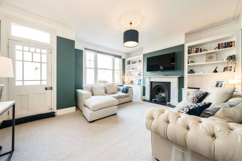Main image of property: Dinsmore Road, Balham