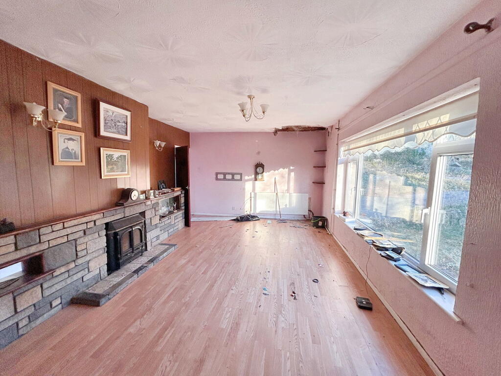 Llangynwyd, Maesteg, CF34 0DY photo 4