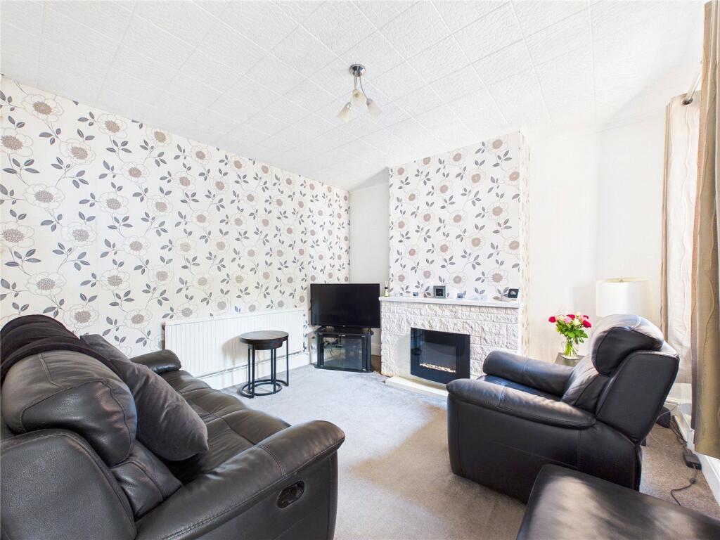 House in Worcester - View 5