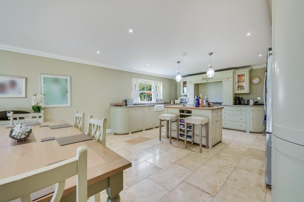House in Braintree, Kelvedon - View 2