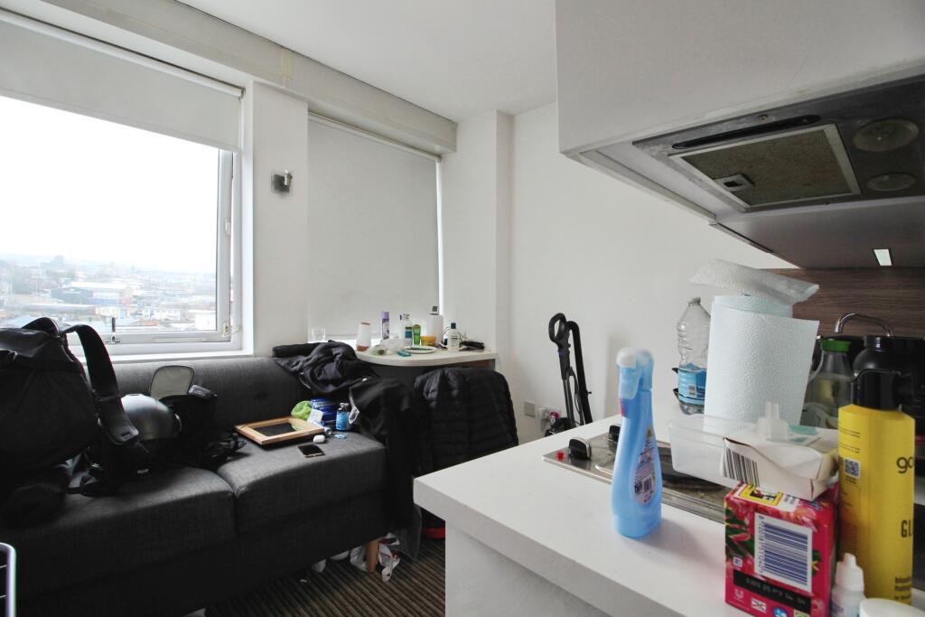 Additional image 3 of 178 Sunbridge Road, Bradford, BD1