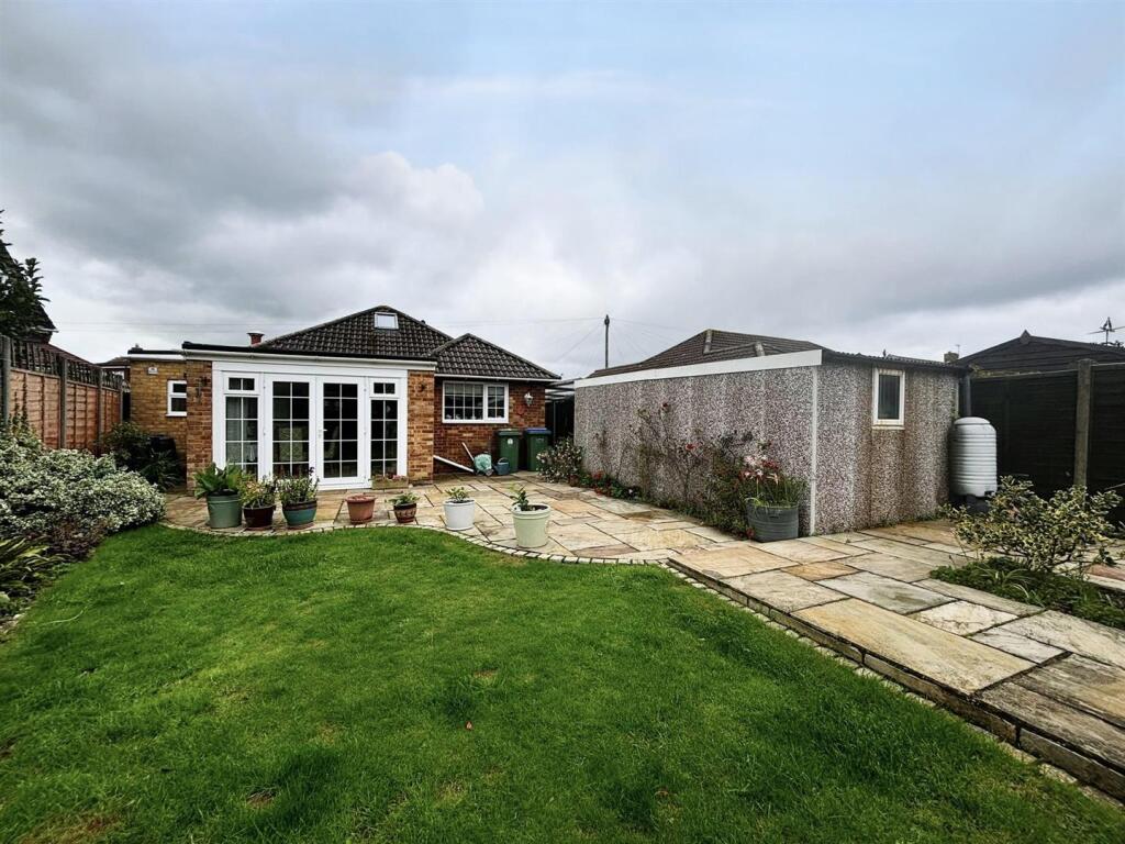Old Farm Lane, Stubbington, Fareham photo 2