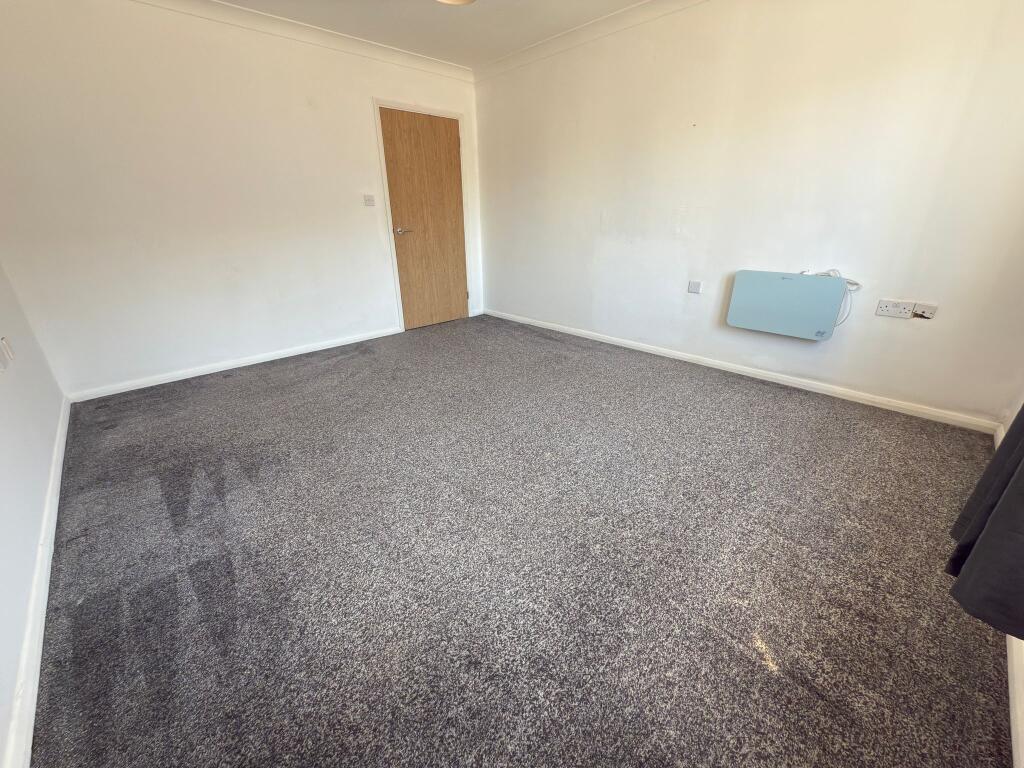 Apartment in Portsmouth - More