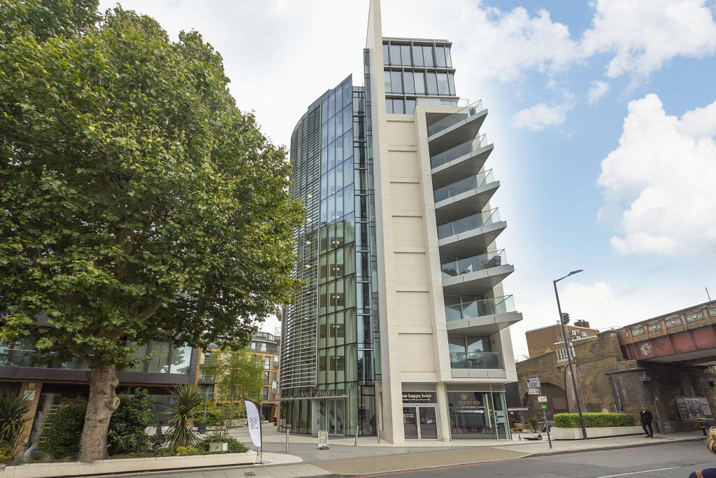 Main image of property: Plaza Gardens, London, SW15