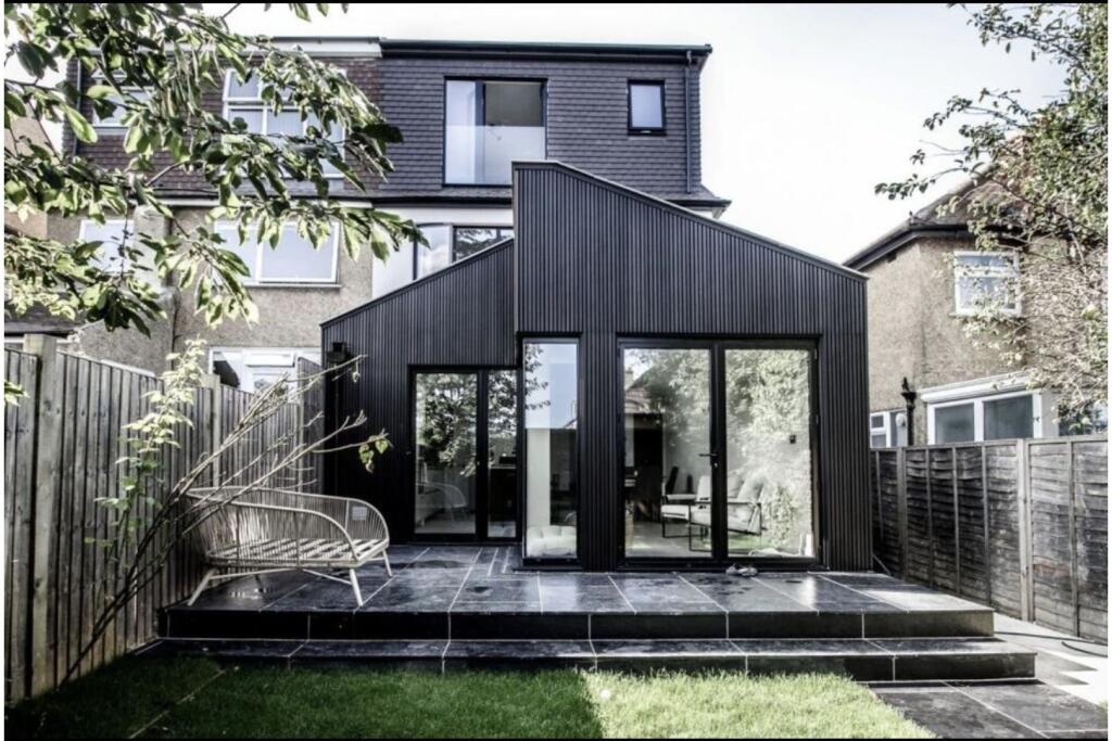 Main image of property: Cheyne Hill, Surbiton, KT5
