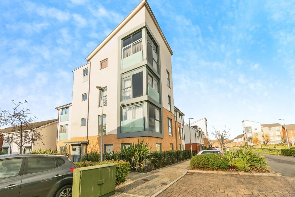 Main image of property: Puffin Way, Reading