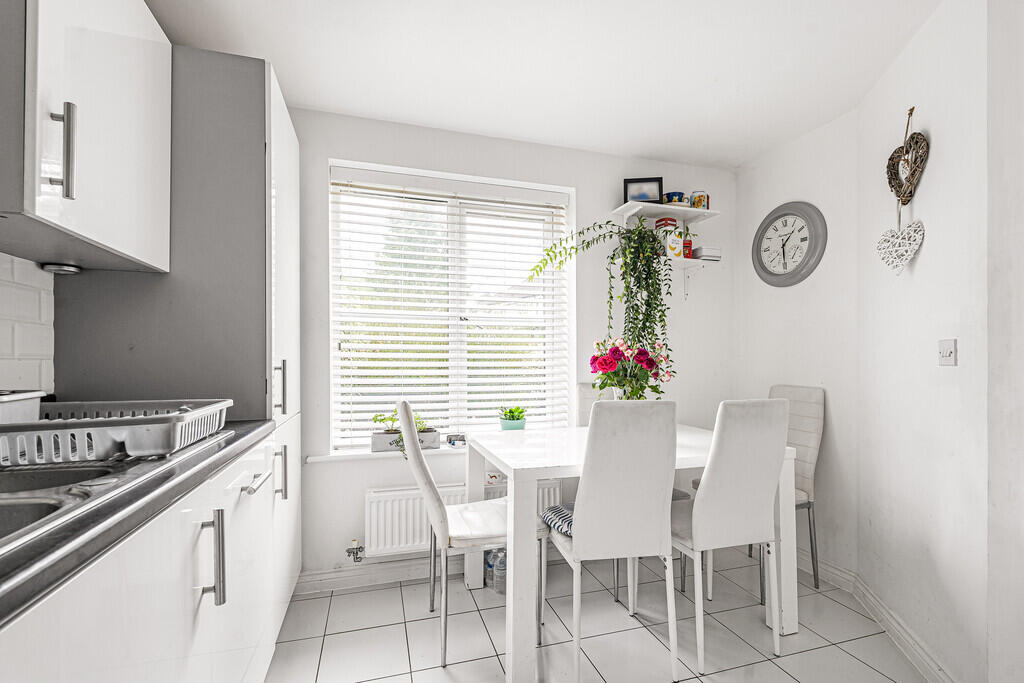 House in Exeter, Cranbrook - View 3