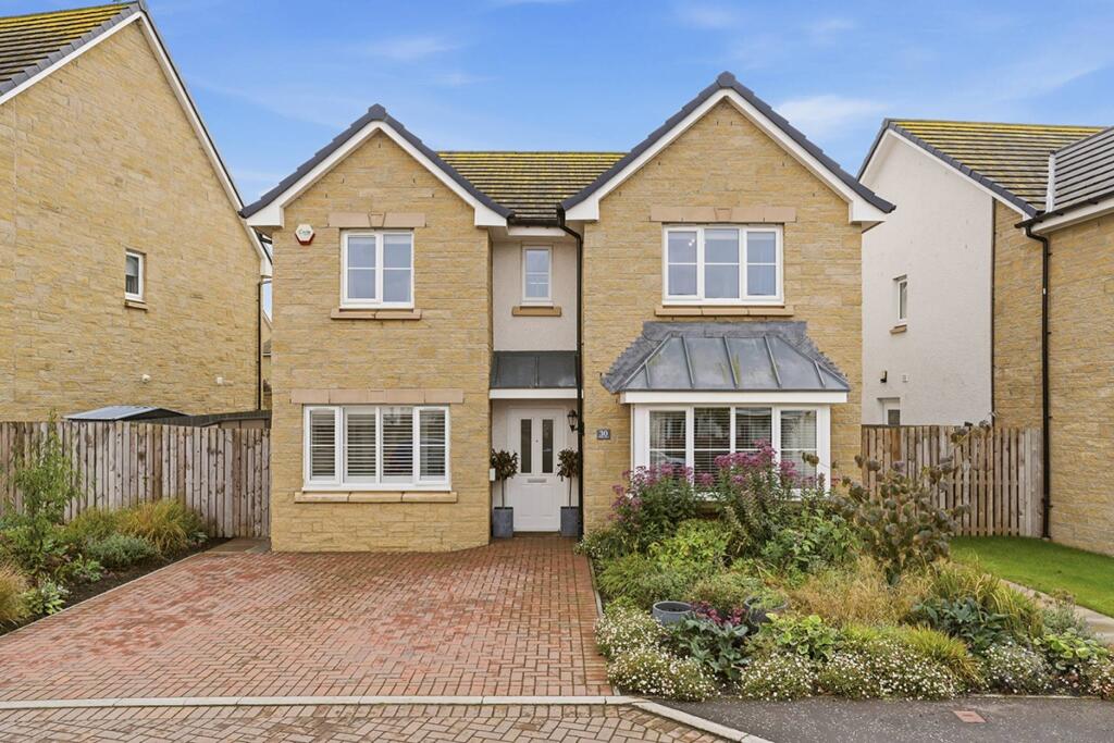 Main image of property: 30 Pringles Place, Pencaitland, Tranent, EH34 5BT
