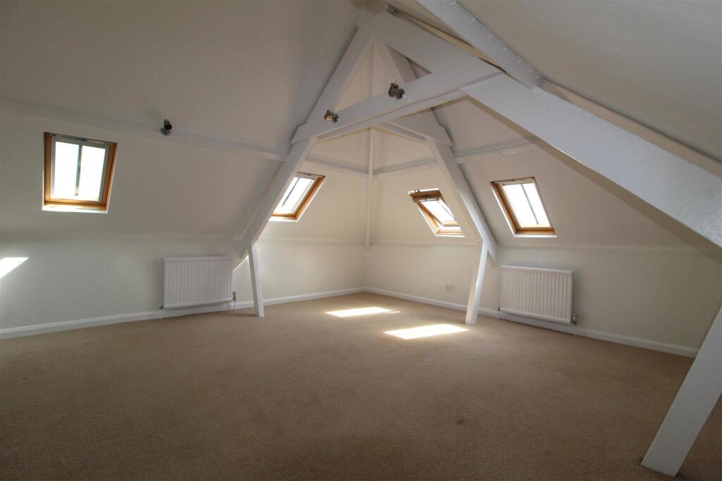 Apartment in South Hams, Dartmouth - View 2