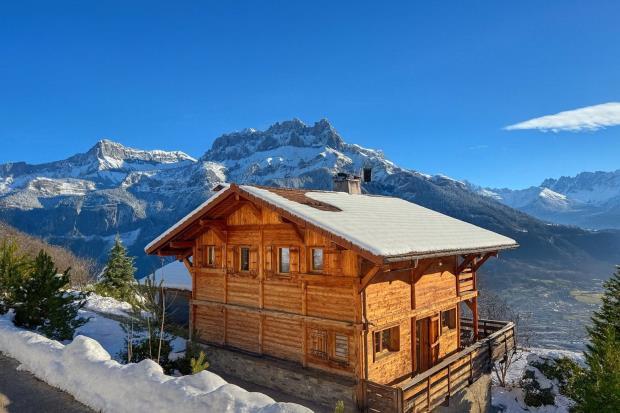 Main image of property: Chalet, Sallanches