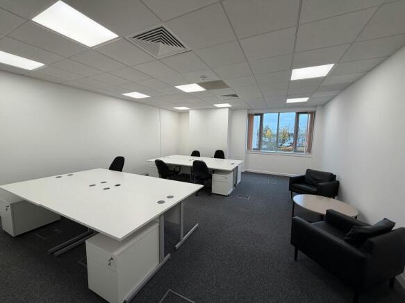 Suite F003