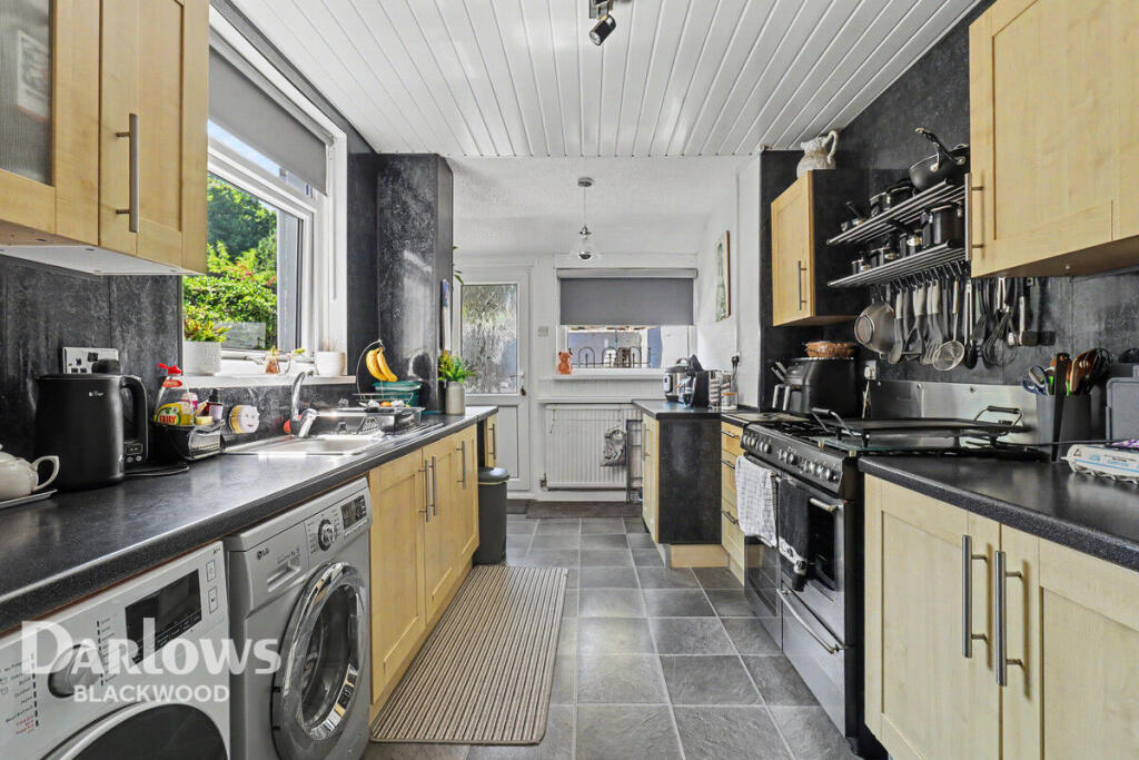 House in Blackwood, Caerphilly - More