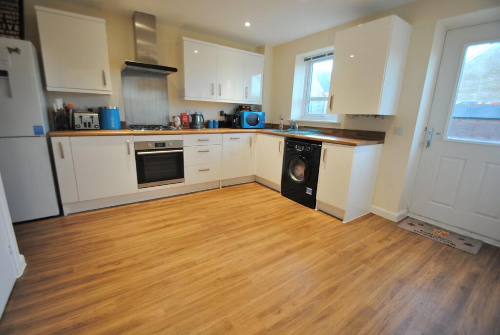Bramley Close, Bishops Cleeve, Cheltenham, GL52 photo 3